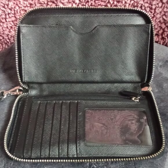 MICHAEL KORS JET SET TRAVEL - Picture 5 of 9